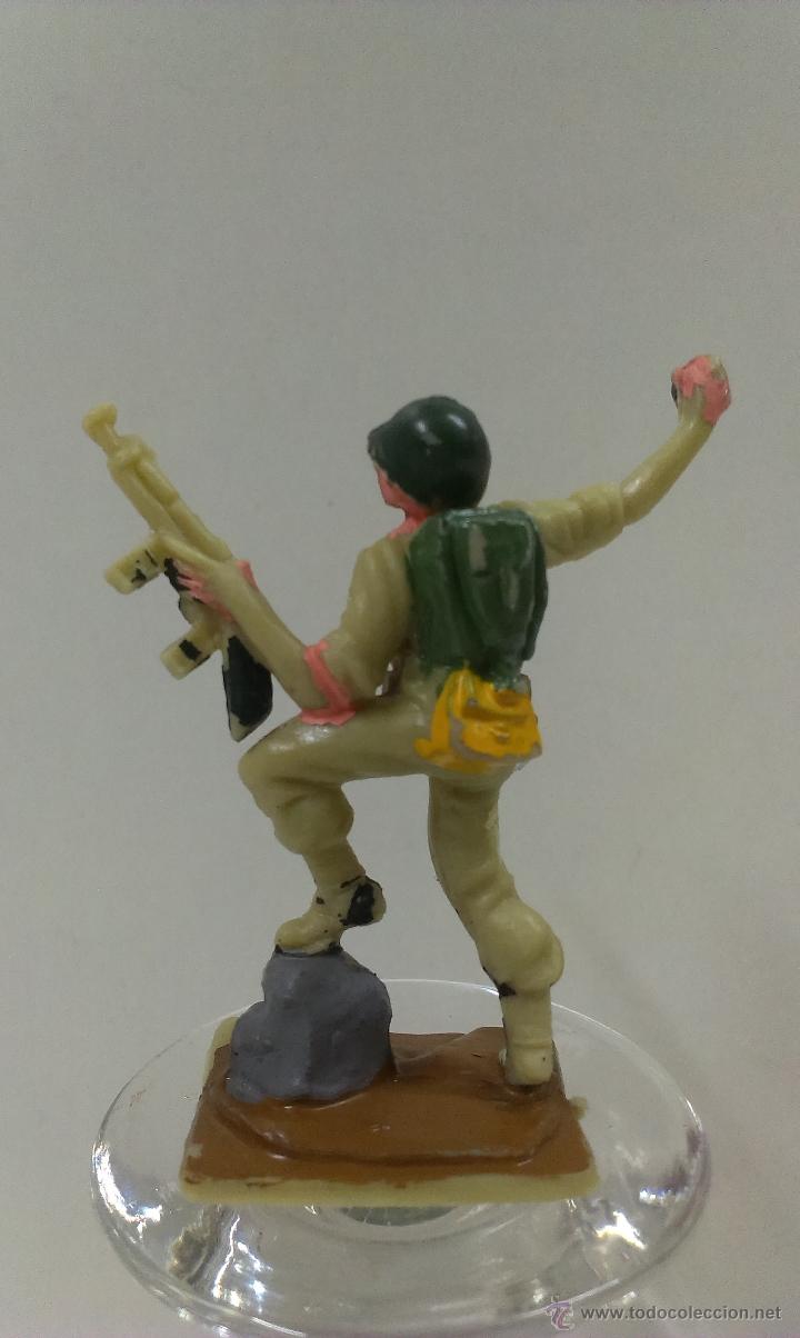 Figuras de goma y PVC: SOLDADITO EN PLASTICO . PECH - Foto 2