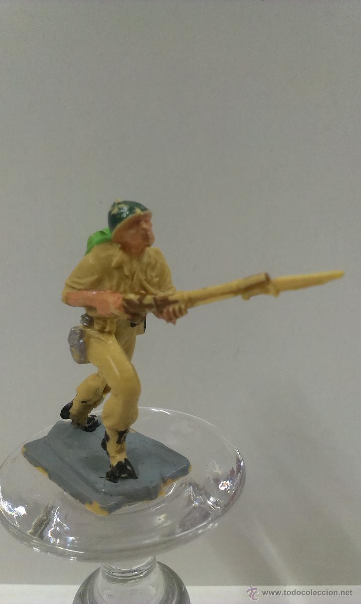 Figuras de goma y PVC: SOLDADITO EN PLASTICO . PECH - Foto 1