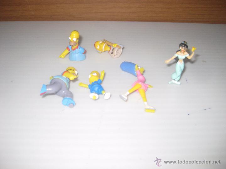 Figuras de goma y PVC: Mini Figuras Simpson y Aladin - Foto 1
