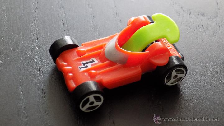 Figuras de goma Kinder: figura kinder , coche - Foto 1