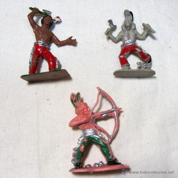 Figuras de goma y PVC: 3 indios de pl&aacute;stico - Foto 1