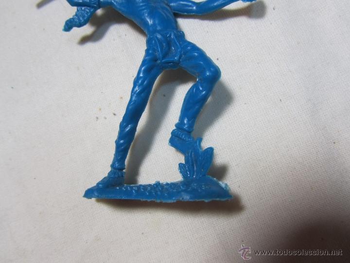 Figuras de goma y PVC: Indio grande de pl&aacute;stico - Foto 3