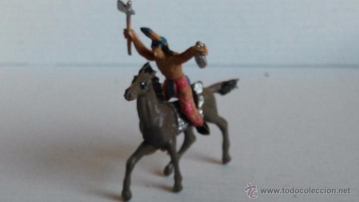 Figuras de goma y PVC: comansi mini oeste a&ntilde;os 60 indio a caballo - Foto 1
