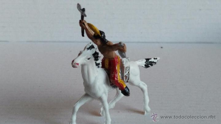 Figuras de goma y PVC: comansi mini oeste a&ntilde;os 60 indio a caballo - Foto 1