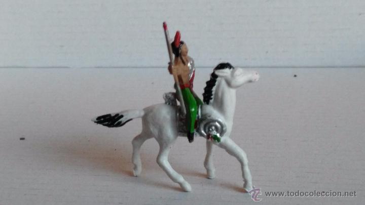 Figuras de goma y PVC: comansi mini oeste a&ntilde;os 60 indio a caballo - Foto 2