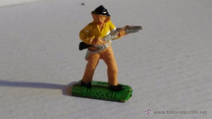 Figuras de goma y PVC: comansi mini oeste a&ntilde;os 60 vaquero - Foto 1
