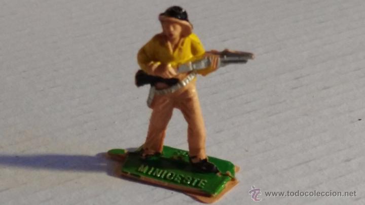 Figuras de goma y PVC: comansi mini oeste a&ntilde;os 60 vaquero - Foto 1