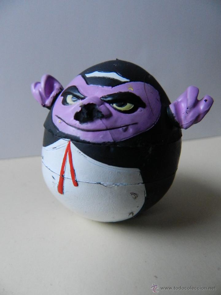 Figuras de Goma y PVC: Bloody jump 00 pelota bola vampiro dracula rara goma con interior de pl&aacute;stico