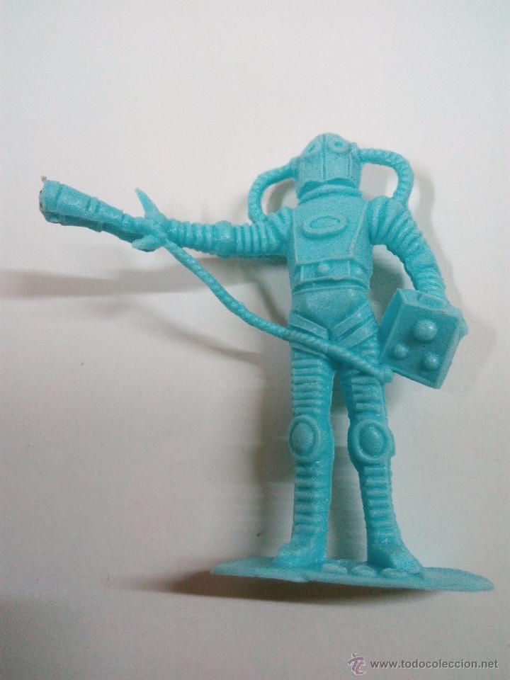 Figuras de goma y PVC: ROBOT SERIE OVNI 2001 . COMANSI - Foto 3