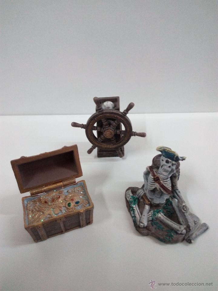 Figuras de goma y PVC: COMPLEMENTOS PARA DECORADO PIRATA . - Foto 2