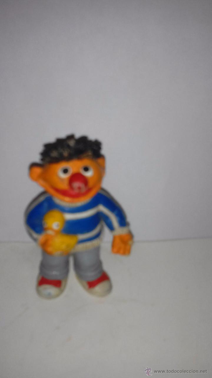 Figuras de goma y PVC: EPI - Foto 1