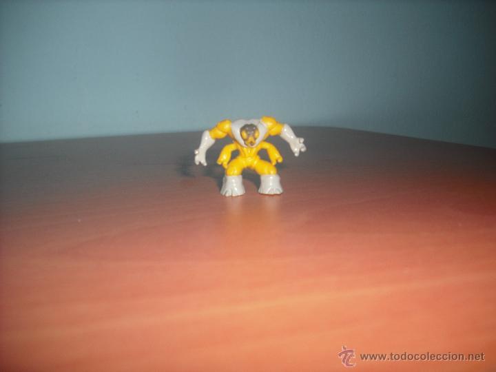 Figuras de goma y PVC: Gormiti en PVC - Foto 1
