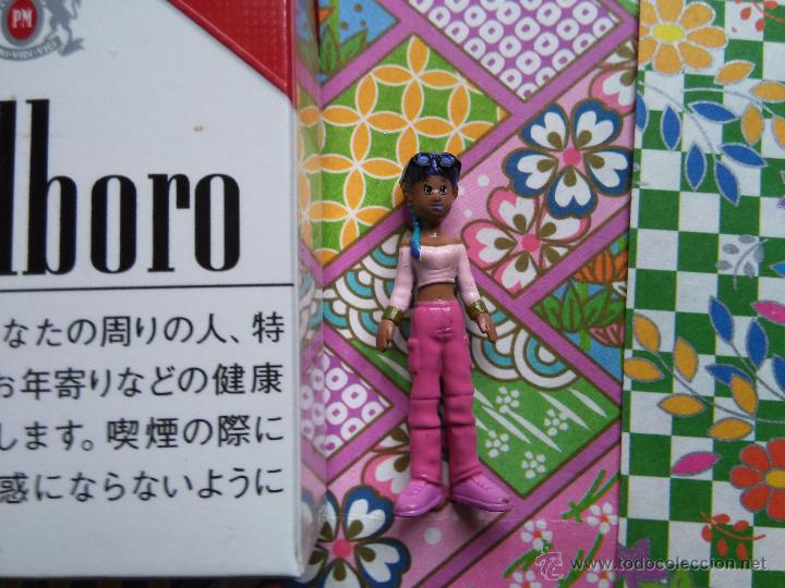 Rubber and PVC Figures: kinger surprised surprise sorpresa miniatura witch