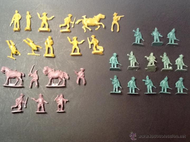 Figuras de goma y PVC: Montaplex lote de indios y vaqueros multicolor - Foto 7