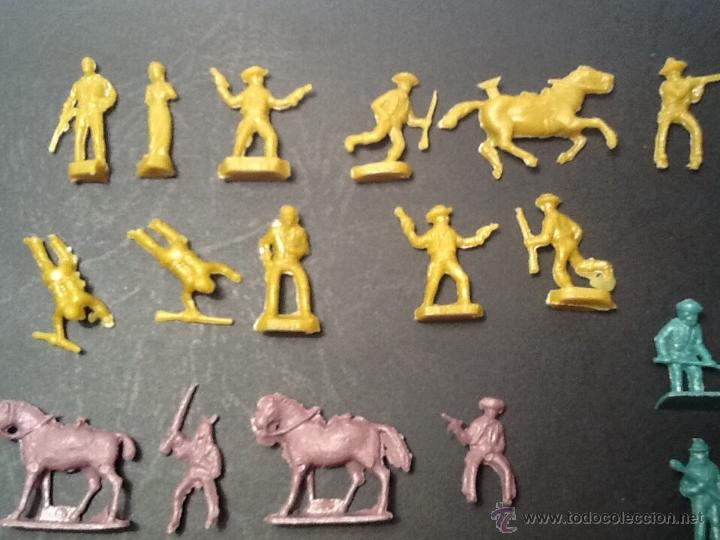 Figuras de goma y PVC: Montaplex lote de indios y vaqueros multicolor - Foto 8