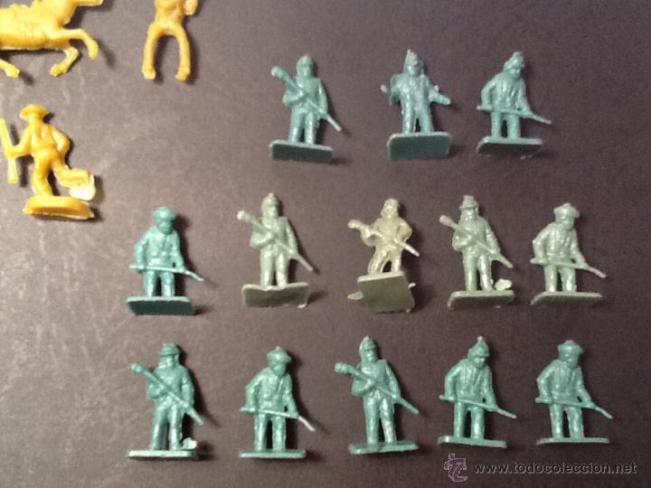 Figuras de goma y PVC: Montaplex lote de indios y vaqueros multicolor - Foto 11
