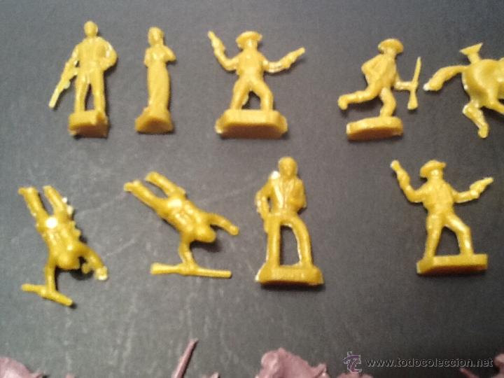 Figuras de goma y PVC: Montaplex lote de indios y vaqueros multicolor - Foto 9