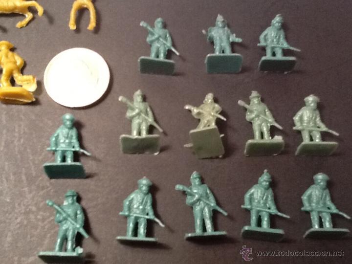 Figuras de goma y PVC: Montaplex lote de indios y vaqueros multicolor - Foto 14
