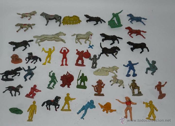 Figuras de Borracha e PVC: LOTE DE MAS DE 40 FOTOGRAFIAS DE FIGURAS DE PLASTICO, SUBMARINISTAS, VAQUEROS, SOLDADOS, TORERO, CAB