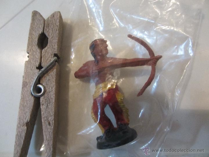 Figuras de goma y PVC: FIGURA INDIO PLASTICO LAFREDO - Foto 1