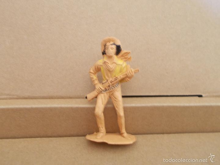Figuras de goma y PVC: VAQUERO. COMANSI MIDE 6,50 CM - Foto 1