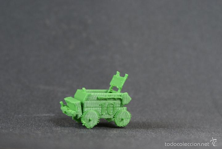 Figuras de goma y PVC: Coche Los Autos Locos de Pl&aacute;stico - Foto 1