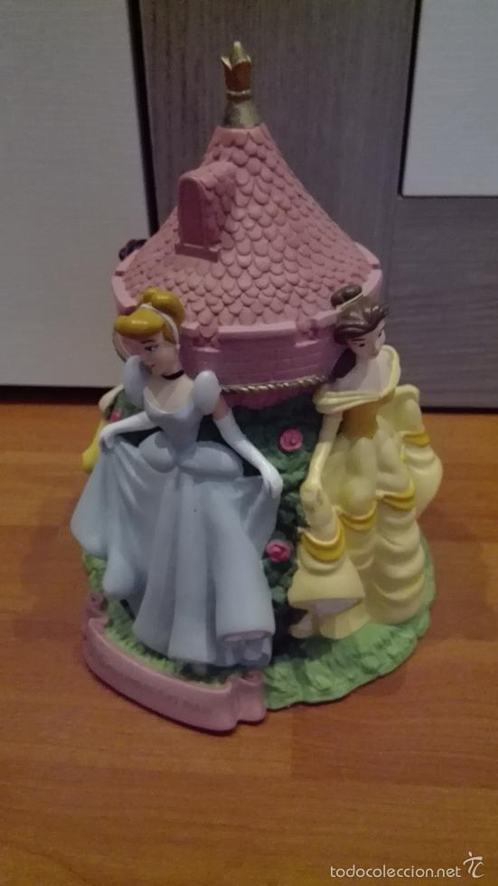 Figuras de goma y PVC: HUCHA DE PVC PRINCESAS DISNEY STORE - Foto 1