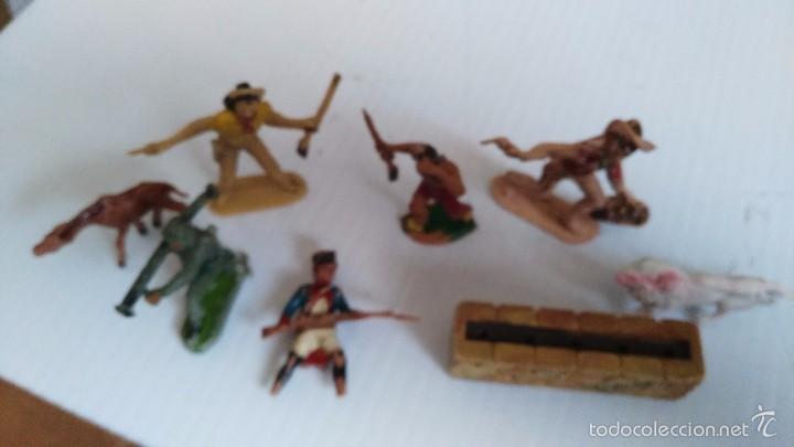 Figuras de goma y PVC: lote de figuras antiguas de plastico  indios comansi etc - Foto 4