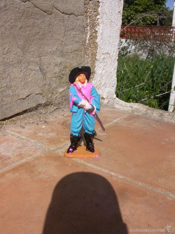 Figuras de goma y PVC: FIGURA JECSAN - Foto 1