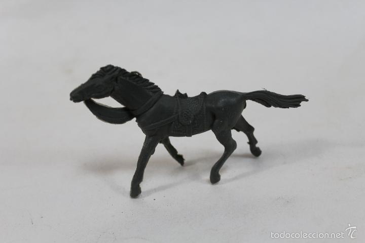 Figuras de goma y PVC: CABALLO DE PLASTICO DE INDIOS - VAQUEROS - Foto 2