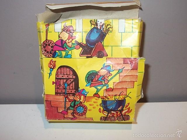 Figuras de goma y PVC: RARA CAJA SORPRESA JEM DE VICKY EL VIKINGO CON FIGURAS A&Ntilde;OS 70