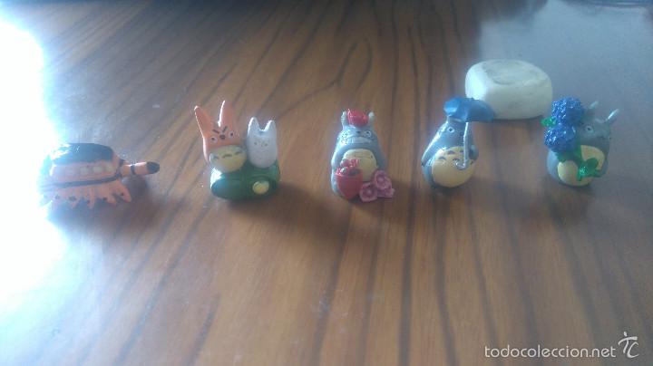 Figurines en Caoutchouc et PVC: TOTORO. 5 FIGURAS DE TOTORO DE PEQUE&Ntilde;O FORMATO. BUEN ESTADO. PESAN POCO. RAR&Iacute;SIMAS