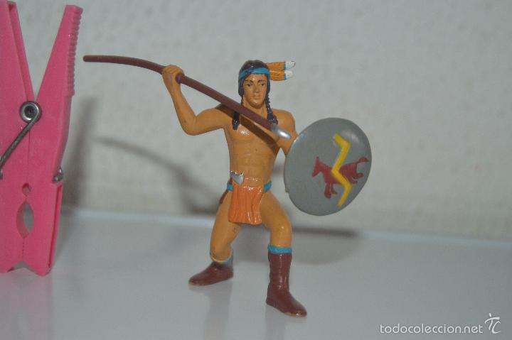 Figuras de goma y PVC: mu&ntilde;eco figura indio comansi - Foto 1