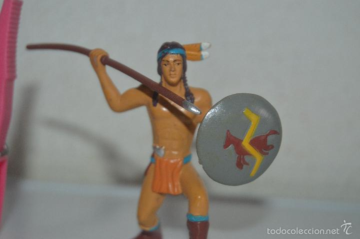 Figuras de goma y PVC: mu&ntilde;eco figura indio comansi - Foto 2
