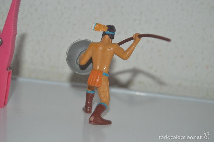 Figuras de goma y PVC: mu&ntilde;eco figura indio comansi - Foto 4