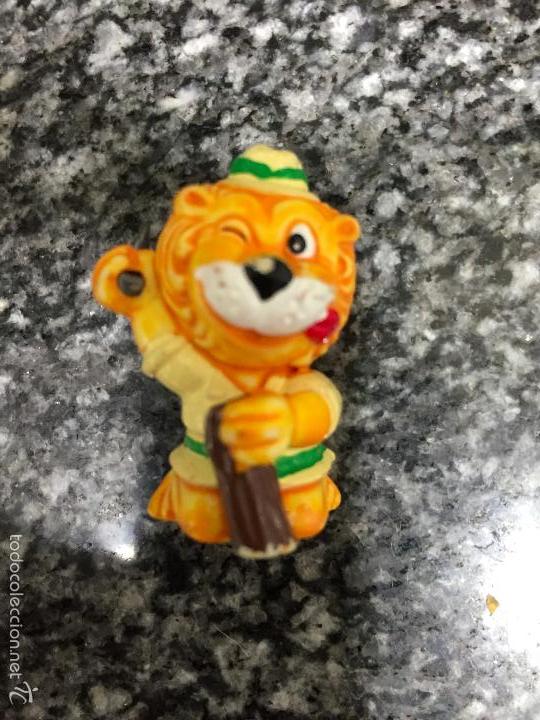 Figuras de goma y PVC: leon, ferrero - Foto 2