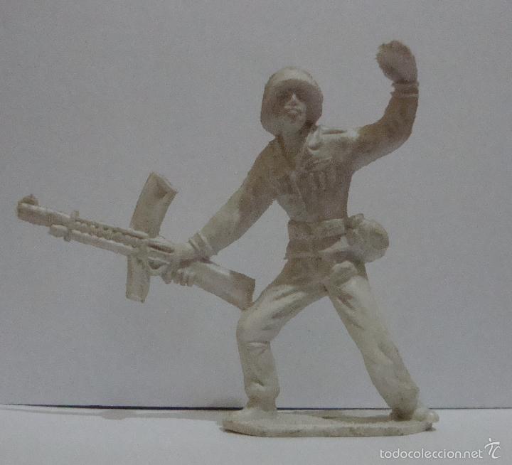 Figuras de goma y PVC: (TC-1) FIGURA COMANSI - Foto 1