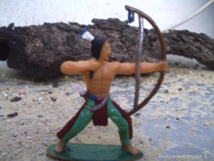 Figuras de goma y PVC: indio  de plastico - Foto 1