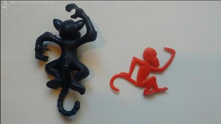 Figuras de goma y PVC: Figuras de Pl&aacute;stico . Mono y Lemur. - Foto 4
