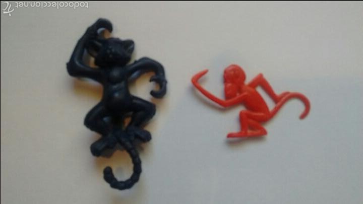 Figuras de goma y PVC: Figuras de Pl&aacute;stico . Mono y Lemur. - Foto 1