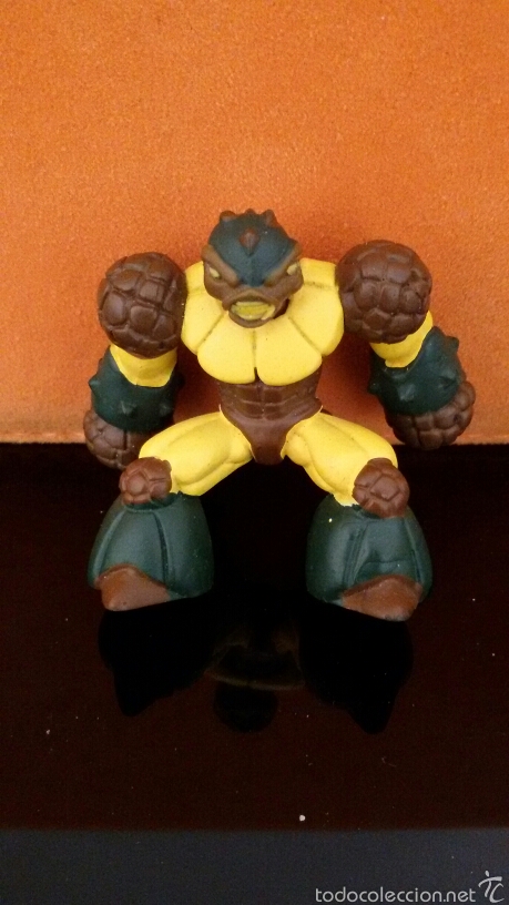 Figuras de goma y PVC: Gormiti - Foto 1