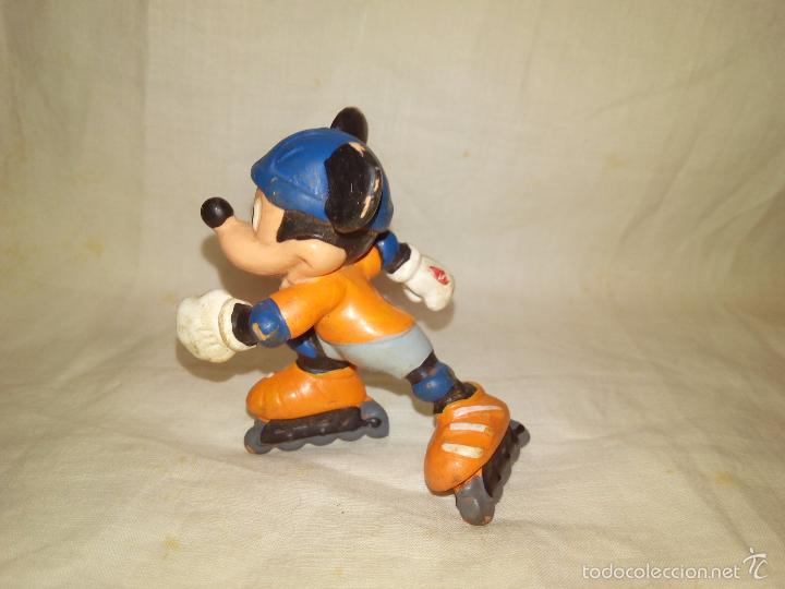 Figuras de goma y PVC: Mickey Mouse patinador, Bullyland - Foto 1