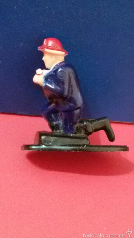 Figuras de goma y PVC: Figura plastico - BOMBERO - Foto 2