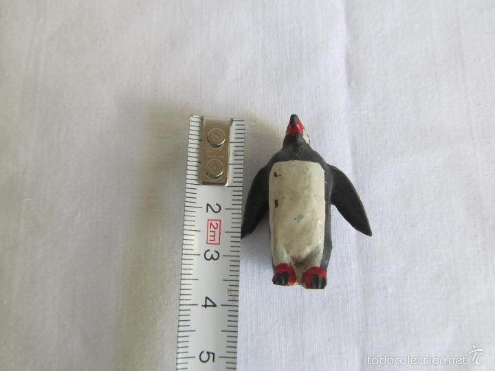 Figuras de goma y PVC: Pinguino de pl&aacute;stico de Pech - Foto 2