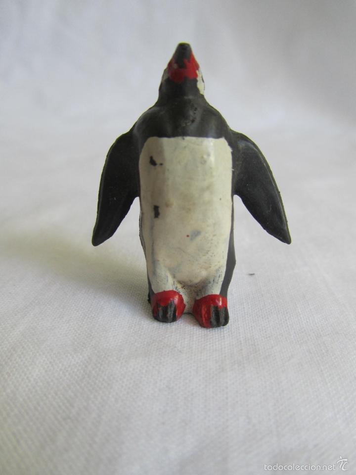 Figuras de goma y PVC: Pinguino de pl&aacute;stico de Pech - Foto 3