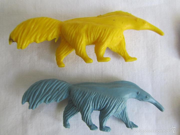 Figuras de goma y PVC: 8 figuras de pl&aacute;stico de animales - Foto 4