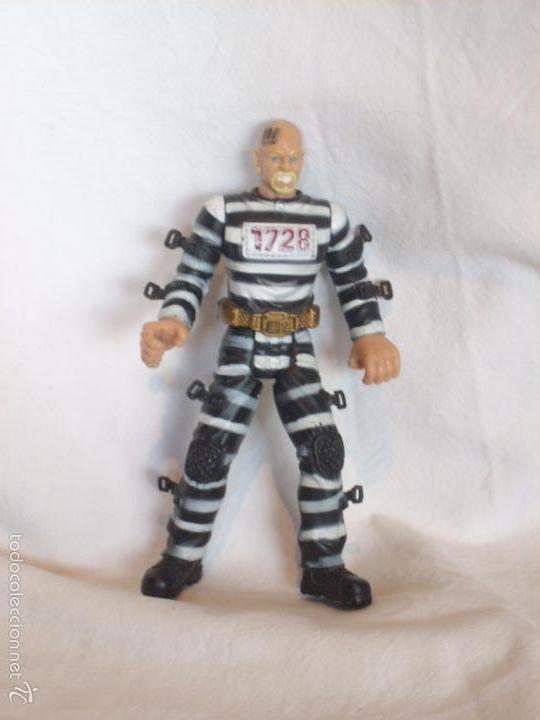 Figuras de goma y PVC: Figura de preso, marca chap mei.