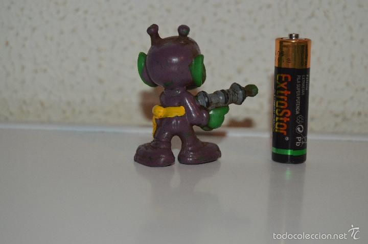 Figuras de goma y PVC: mu&ntilde;eco figura Astronick extraterrestre - Foto 3