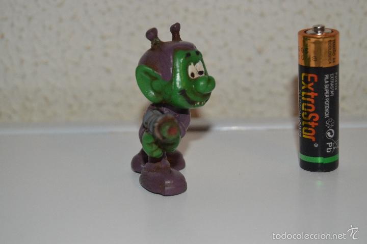 Figuras de goma y PVC: mu&ntilde;eco figura Astronick extraterrestre - Foto 4