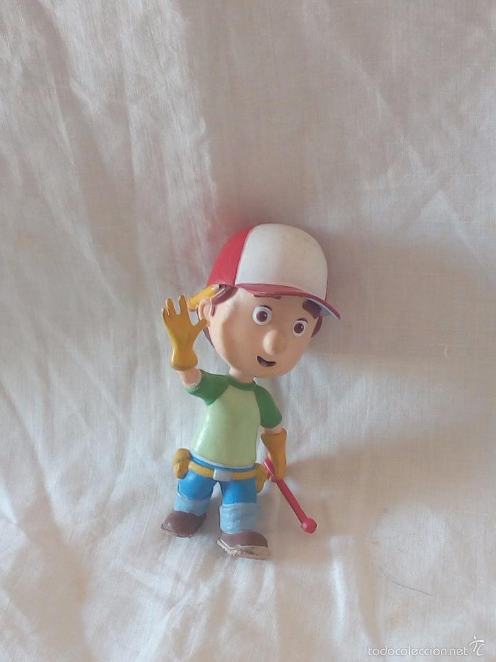 Figuras de goma y PVC: Manny Manitas, de Bullyland. - Foto 1